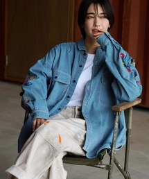 AOZORA（アオゾラ）の「AOZORA/アオゾラ　ヒッコリーダボシャツ（花）（シャツ/ブラウス）」
