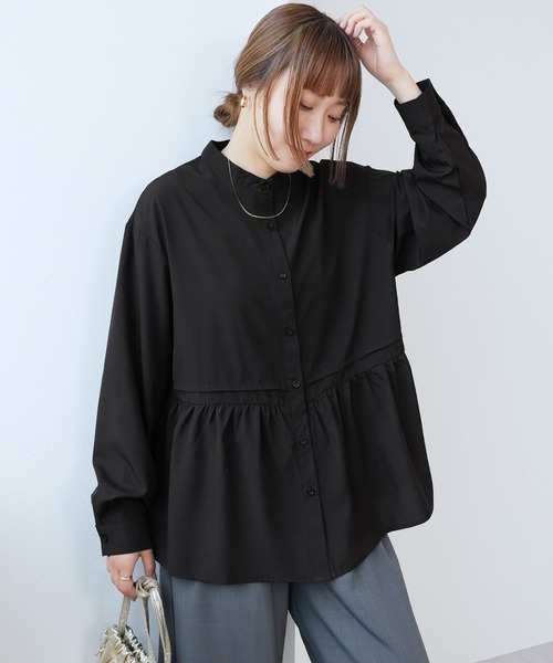 reca(レカ)の「ペプラム釦ブラウス(シャツ/ブラウス・レディース・グレイッシュベージュ/ブラック/カーキ・M)」の4枚目の写真