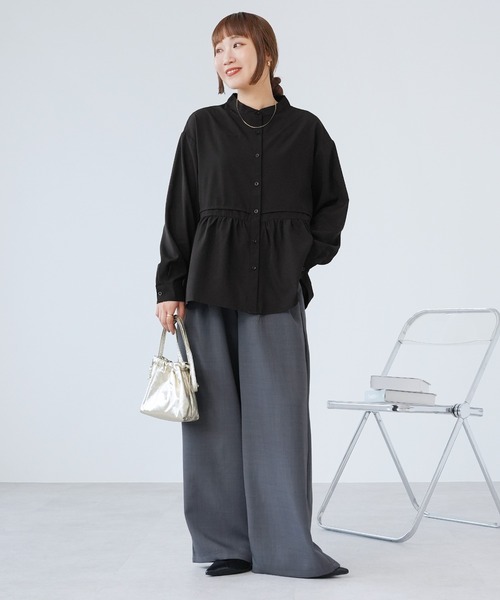 reca(レカ)の「ペプラム釦ブラウス(シャツ/ブラウス・レディース・グレイッシュベージュ/ブラック/カーキ・M)」の6枚目の写真