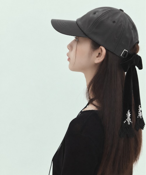 tanakadaisuke(タナカダイスケ)の「【tanakadaisuke/タナカダイスケ】《STUDIOUS別注》leather ribbon cap/レザーリボンキャップ(キャップ・レディース・ブラック・FREE)」の4枚目の写真