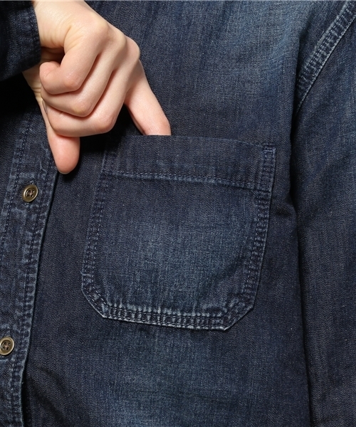 Spick & Span(スピックアンドスパン)の「ナチュラルスラブデニム シャツ◆(シャツ/ブラウス・レディース・ブルー/サックスブルー・FREE)」の8枚目の写真