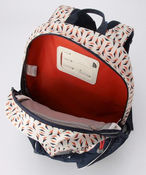 THE NORTH FACE（ザノースフェイス）の「【THE NORTH FACE(ザノースフェイス)】 K Small Day 15L（バックパック/リュック・キッズ・オレンジ/ネイビー・FREE）」の12枚目の写真