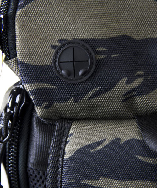 NEW ERA（ニューエラ）の「NEW ERA/ニューエラ　RUCKSACK 28L（バックパック/リュック・メンズ・カモフラージュ/その他1/ブラック/チャコールグレー/その他2・FREE）」の18枚目の写真