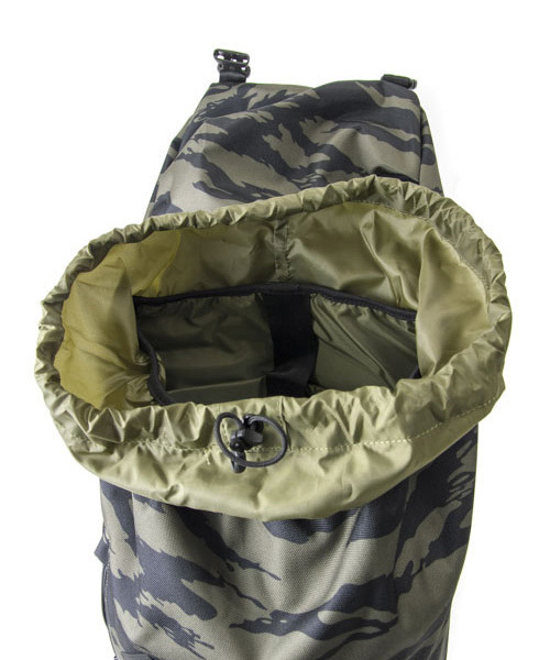 NEW ERA（ニューエラ）の「NEW ERA/ニューエラ　RUCKSACK 28L（バックパック/リュック・メンズ・カモフラージュ/その他1/ブラック/チャコールグレー/その他2・FREE）」の20枚目の写真