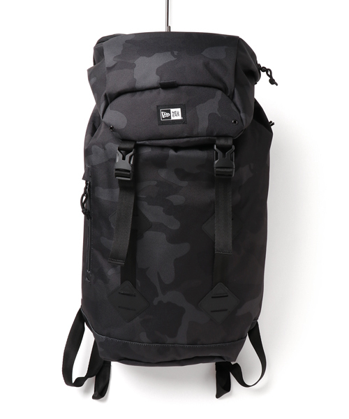 NEW ERA（ニューエラ）の「NEW ERA/ニューエラ　RUCKSACK 28L（バックパック/リュック・メンズ・カモフラージュ/その他1/ブラック/チャコールグレー/その他2・FREE）」の5枚目の写真