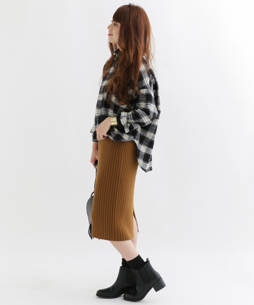 URBAN RESEARCH Sonny Label（アーバンリサーチサニーレーベル）の「Sonny Label ワイドリブニットタイトスカート（スカート・レディース・キャメル/グレー/チャコールグレー・FREE）」の6枚目の写真