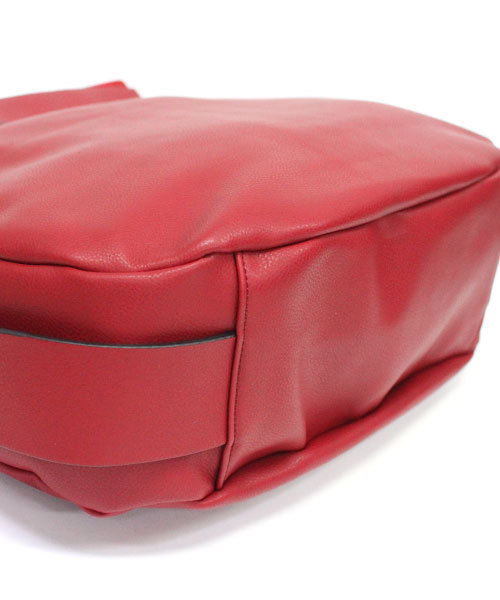 Mia Borsa(ミアボルサ)の「フェイクレザーワンショルダーバッグ(ショルダーバッグ・レディース・レッド/グレー/ブラック・FREE)」の7枚目の写真