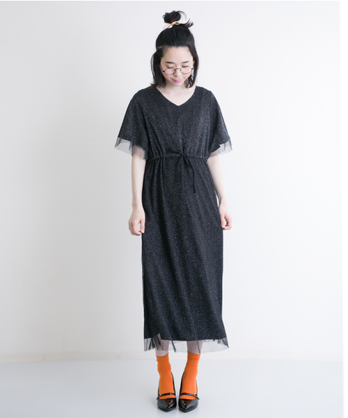 merlot plus（メルロープリュス）の「ラメチュールウエストリボンワンピース2945（ワンピース・レディース・ブラック/ベージュ・FREE）」の13枚目の写真