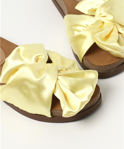 CHARLES & KEITH（チャールズ & キース）の「ノットスライダー / KNOTTED SLIDERS（サンダル・レディース・マルチ/パープル/イエロー・23cm/24cm/22.5cm/24.5cm/23.5cm）」の6枚目の写真