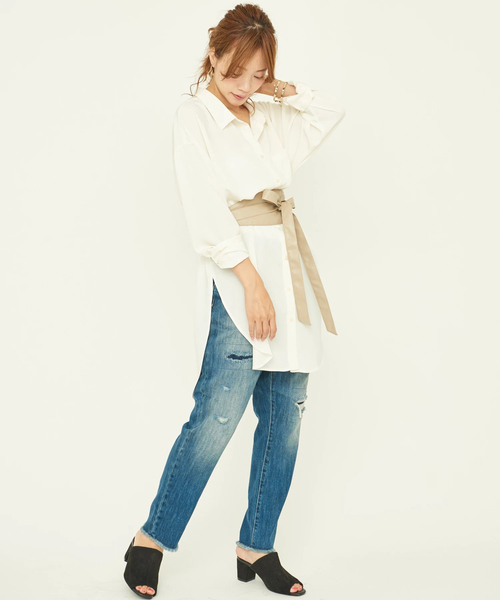 earth music&ecology（アースミュージックアンドエコロジー）の「USA COTTONデニムパンツ(ダメージ加工)（デニムパンツ・レディース・ライトインディゴブルー・M/L/S）」の14枚目の写真