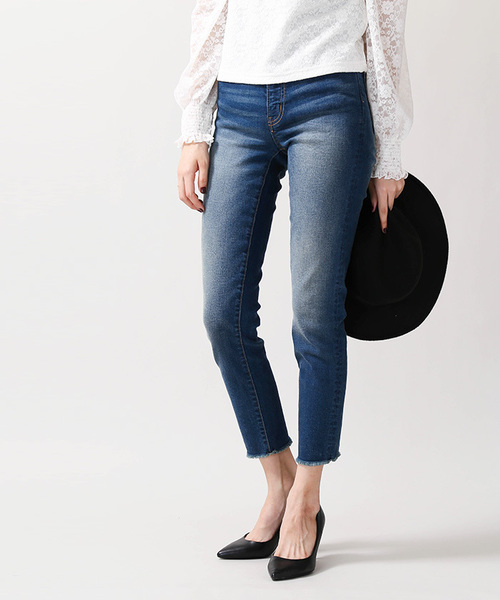 WEGO（ウィゴー）の「WEGO/フレイドヘムパワーストレッチスキニー（デニムパンツ・レディース・ダークインディゴブルー/インディゴブルー/ブラック/ピンク・LARGE/MEDIUM/SMALL）」の8枚目の写真