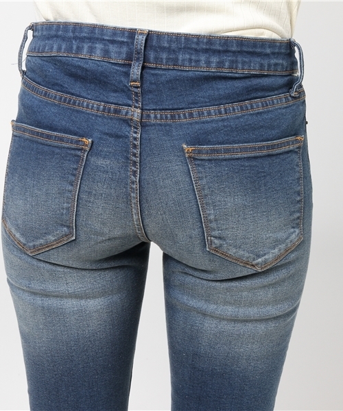 WEGO（ウィゴー）の「WEGO/フレイドヘムパワーストレッチスキニー（デニムパンツ・レディース・ダークインディゴブルー/インディゴブルー/ブラック/ピンク・LARGE/MEDIUM/SMALL）」の17枚目の写真