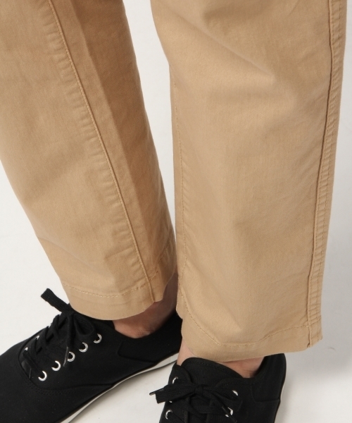 GLOBAL WORK（グローバルワーク）の「チノスリムトラウザー/777218（その他パンツ・メンズ・ベージュ/ライトブルー/グレー/オフホワイト/カーキ/ネイビー/レッド・LARGE/MEDIUM/X-LARGE/SMALL）」の12枚目の写真