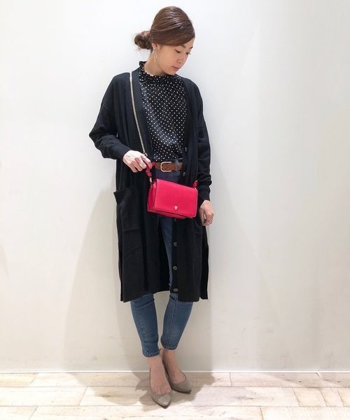YECCA VECCA（イェッカヴェッカ）の「ロングニットカーディガン（カーディガン/ボレロ・レディース・ブラック/ベージュ/ブラウン・FREE）」の2枚目の写真