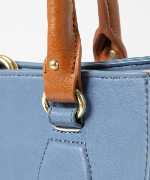 qualite(カリテ)の「バイカラーワイドトート(トートバッグ・レディース・ベージュ/サックスブルー・フリー)」の14枚目の写真