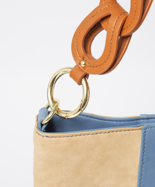 qualite(カリテ)の「バイカラーワイドトート(トートバッグ・レディース・ベージュ/サックスブルー・フリー)」の13枚目の写真