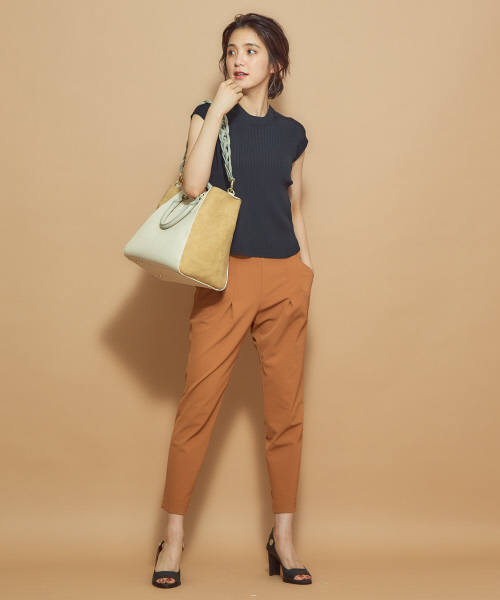 qualite(カリテ)の「バイカラーワイドトート(トートバッグ・レディース・ベージュ/サックスブルー・フリー)」の3枚目の写真