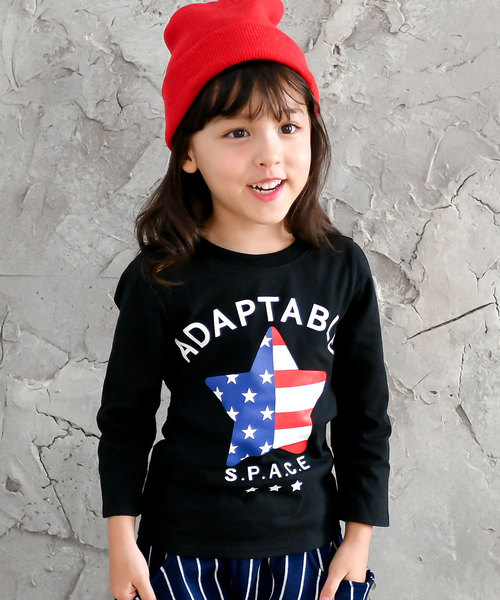 Bee des Bee（ビーデスビー）の「【コットン100％】長袖プリントTシャツ（Tシャツ/カットソー・キッズ・ホワイト系その他/ブラック×ホワイト/ホワイト×ブラック/ブラック系その他5/ブラック系その他2/ライトピンク/ブラック系その他4/ピンク/ブラック系その他3/カーキ/ホワイト系その他2/ブラック系その他6/ピンク系その他/ブラック系その他7/ブラック/ホワイト系その他3/ネイビー/ベージュ/ブラウン/ミント/ピンク系その他2/マスタード/ブルー系その他/ブラウン系その他/チャコールグレー/ベビーピンク/杢グレー/ブルー/グリーン系その他/ライトベージュ/チョコ/クリーム/グレー系/ブラック系1/ブルー系1/ホワイト系その他4/ブラック系2/パープル系1/パープル系2/ブルー系2/ピンク系3/ブルー系/パープル系/ブラック系/グレー系その他2/ピンク系1/ピンク系/ブルー × パープル/ライトグレー/ピンク系2/ライラック/グリーン系1/ブルー系4/ピンク系4/ブルー系3/ブラック系3/グレー系その他3・120cm/110cm/130cm/140cm/150cm/100cm）」の10枚目の写真