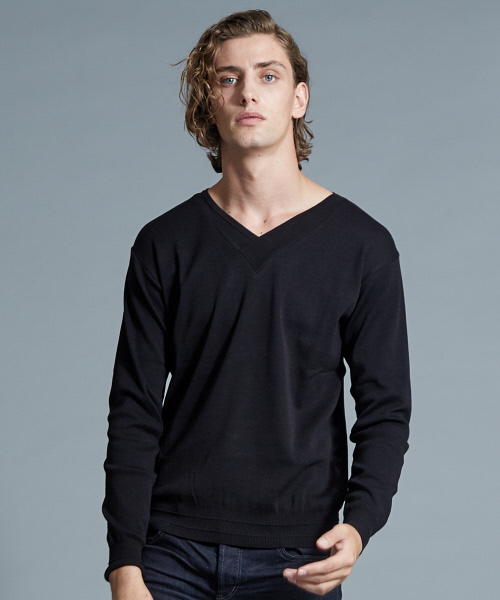 5351 POUR LES HOMMES（ゴーサンゴーイチプールオム）の「“SOFFY”シルケットコットンVネックニットTシャツ（ニット/セーター・メンズ・ホワイト/ブラック・44/46/48/50）」の2枚目の写真