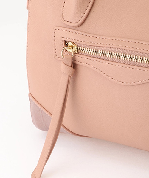 LIPSERVICE（リップサービス）の「サイドクロコボストンバッグ（ボストンバッグ・レディース・ピンクベージュ/ブラック/アイボリー・FREE）」の6枚目の写真