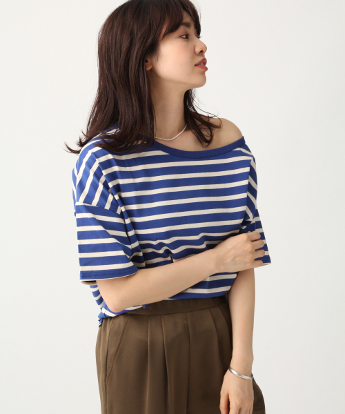 A part by(アパートバイ)の「CボーダーワンショルSS 836668(Tシャツ/カットソー・レディース・ホワイト系その他/ブルー系その他/ブルー系その他2・FREE)」の2枚目の写真