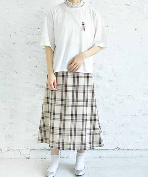 PairPair（ペアペア）の「女の子刺繍Tシャツ（Tシャツ/カットソー・レディース・ブラック/オフホワイト/ホワイト系その他・FREE）」の6枚目の写真