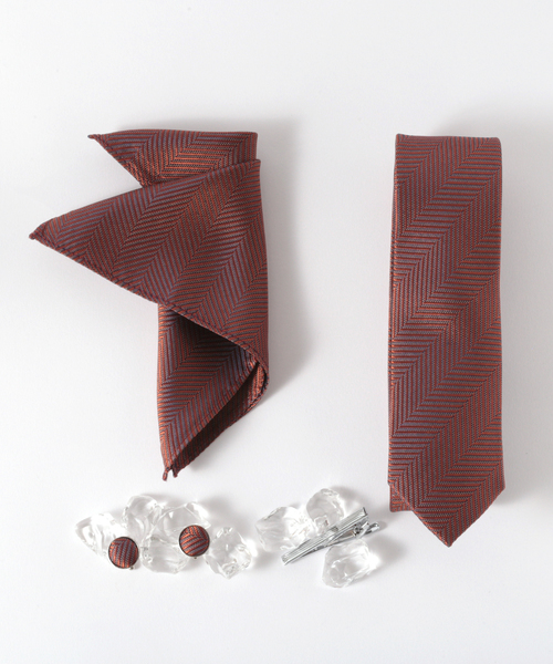 Quit Running(クイトランニング)の「ヘリンボーン シルク編みネクタイ メンズ スーツ ギフト箱4点セット ナロータイ(ネクタイ・メンズ・ダークグリーン/ブラウン/グレー/レッド/ピンク/シルバー/ブルー/グリーン/ライトグリーン/ダークブルー/ホワイト・FREE)」の14枚目の写真