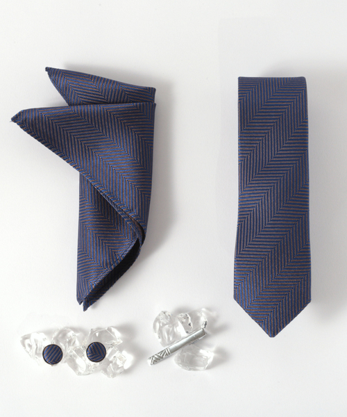 Quit Running(クイトランニング)の「ヘリンボーン シルク編みネクタイ メンズ スーツ ギフト箱4点セット ナロータイ(ネクタイ・メンズ・ダークグリーン/ブラウン/グレー/レッド/ピンク/シルバー/ブルー/グリーン/ライトグリーン/ダークブルー/ホワイト・FREE)」の18枚目の写真