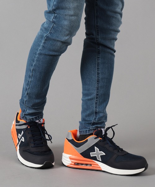 KOM ORIGINAL（ケーオーエム オリジナル）の「【X TOKYO】 メンズカジュアルスニーカー（スニーカー・メンズ・ブラック×ライム/ブルー系その他・25/25.5/26/26.5/27/28/28.5/29）」の7枚目の写真