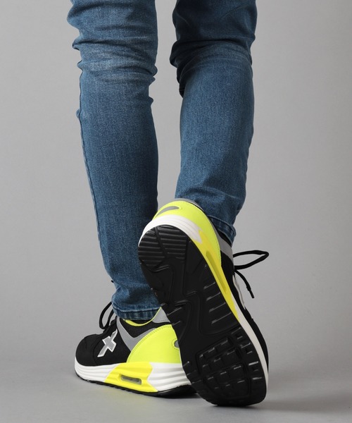 KOM ORIGINAL（ケーオーエム オリジナル）の「【X TOKYO】 メンズカジュアルスニーカー（スニーカー・メンズ・ブラック×ライム/ブルー系その他・25/25.5/26/26.5/27/28/28.5/29）」の4枚目の写真