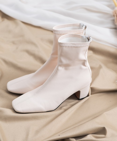 Aunt Marie's（アントマリーズ）の「AUNT MARIE'S ストレッチショートブーツ（ブーツ・レディース・ホワイト/ブラック・MEDIUM/LARGE）」の10枚目の写真