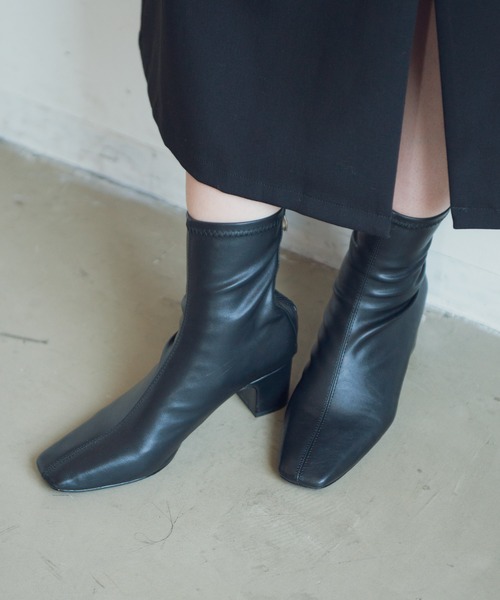 Aunt Marie's（アントマリーズ）の「AUNT MARIE'S ストレッチショートブーツ（ブーツ・レディース・ホワイト/ブラック・MEDIUM/LARGE）」の22枚目の写真