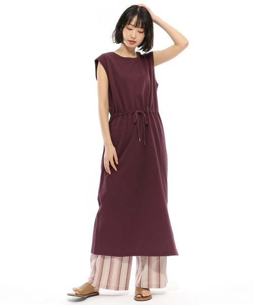 LAKOLE(ラコレ)の「ウエストドロストマキシワンピース / LAKOLE(ワンピース・レディース・ライトグレー/ネイビー/ボルドー・SMALL/MEDIUM)」の10枚目の写真