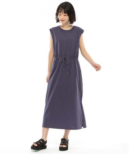 LAKOLE(ラコレ)の「ウエストドロストマキシワンピース / LAKOLE(ワンピース・レディース・ライトグレー/ネイビー/ボルドー・SMALL/MEDIUM)」の6枚目の写真