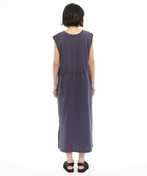 LAKOLE(ラコレ)の「ウエストドロストマキシワンピース / LAKOLE(ワンピース・レディース・ライトグレー/ネイビー/ボルドー・SMALL/MEDIUM)」の15枚目の写真