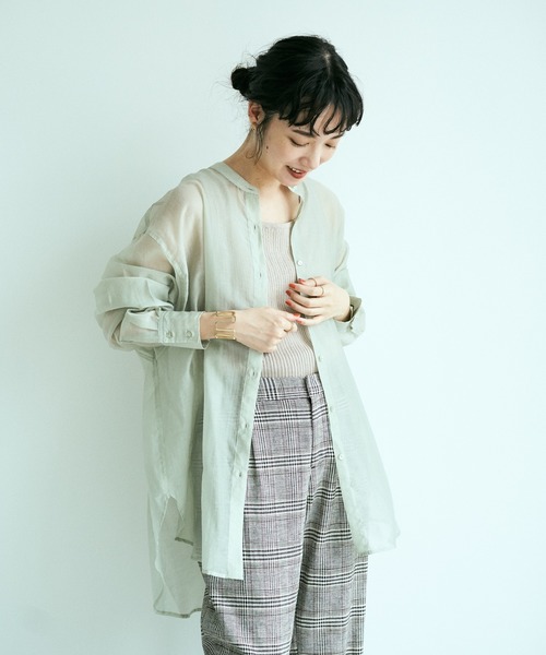 earth music&ecology(アースミュージックアンドエコロジー)の「★Mシアーシャツチュニック *(シャツ/ブラウス・レディース・サックスブルー/アイボリー/ミント/モカ・FREE)」の4枚目の写真