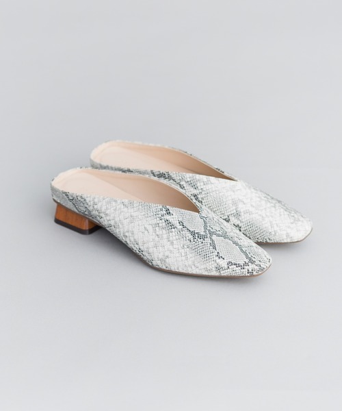 prose verse（プロズヴェール）の「Vカットミュール（パンプス・レディース・ブラック/ブラウン/レッド/ベージュ・SMALL/MEDIUM/LARGE/X-LARGE/LL）」の21枚目の写真