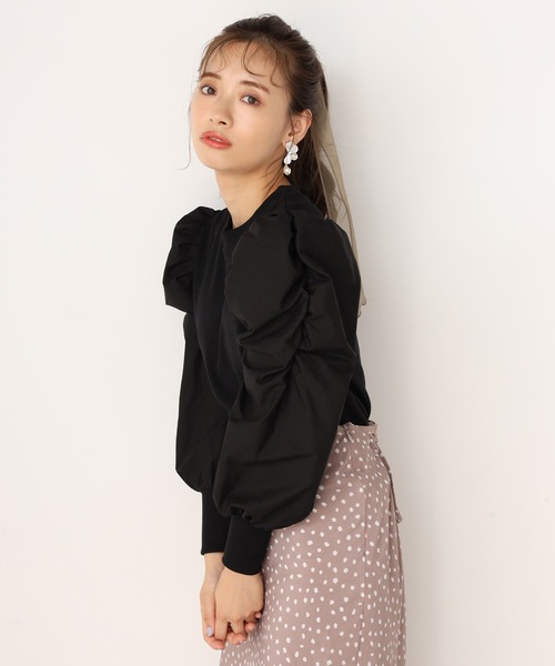 one after another NICE CLAUP(ワンアフターアナザーナイスクラップ)の「袖コンシャスリブプルオーバー(Tシャツ/カットソー・レディース・ブラック/ベージュ/オフホワイト/ホワイト×ブラック・FREE)」の14枚目の写真