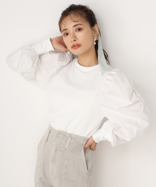 one after another NICE CLAUP(ワンアフターアナザーナイスクラップ)の「袖コンシャスリブプルオーバー(Tシャツ/カットソー・レディース・ブラック/ベージュ/オフホワイト/ホワイト×ブラック・FREE)」の5枚目の写真