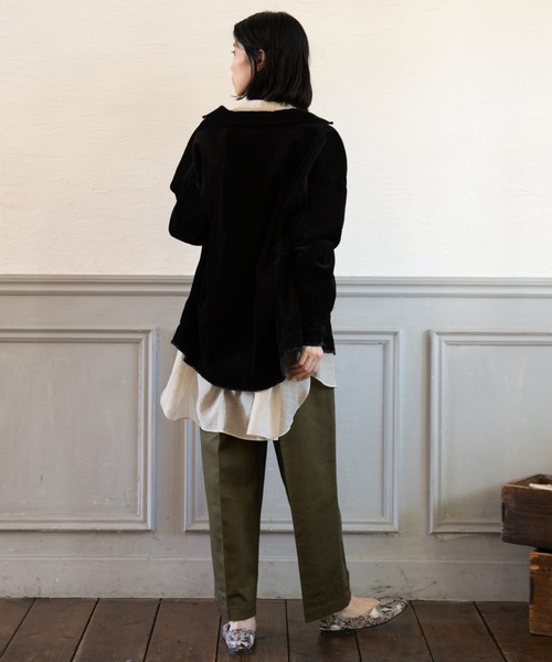 LAKOLE(ラコレ)の「コーデュロイBIGトラッカージャケット / LAKOLE(ブルゾン・レディース・ライトグレー/ブラック・SMALL/MEDIUM)」の9枚目の写真