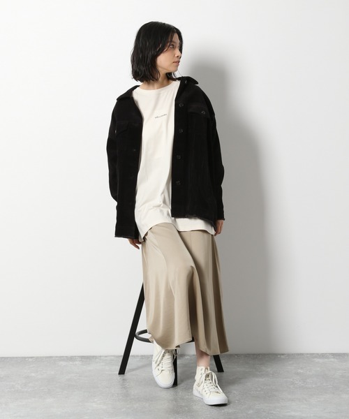 LAKOLE(ラコレ)の「コーデュロイBIGトラッカージャケット / LAKOLE(ブルゾン・レディース・ライトグレー/ブラック・SMALL/MEDIUM)」の21枚目の写真