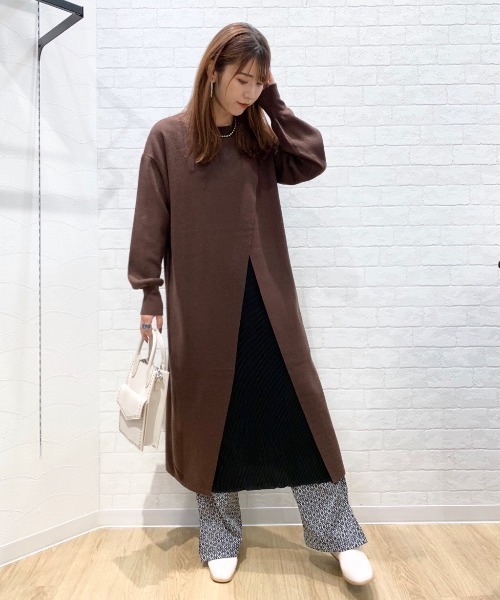 PAGEBOY（ページボーイ）の「プリーツレイヤードニットワンピース（ワンピース・レディース・オフホワイト/ブラック/ダークブラウン・FREE）」の18枚目の写真