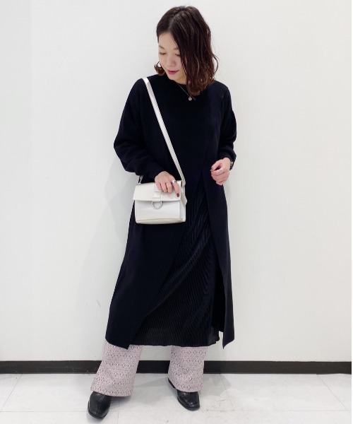 PAGEBOY（ページボーイ）の「プリーツレイヤードニットワンピース（ワンピース・レディース・オフホワイト/ブラック/ダークブラウン・FREE）」の20枚目の写真