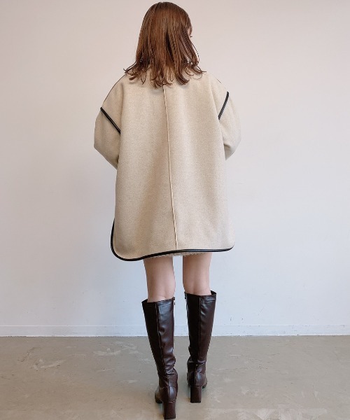 VANNIE U(ヴァニーユー)の「キルティング付き|ノーカラーパイピングショートコート(ダウンジャケット/コート・レディース・ベージュ/モカ・FREE)」の8枚目の写真