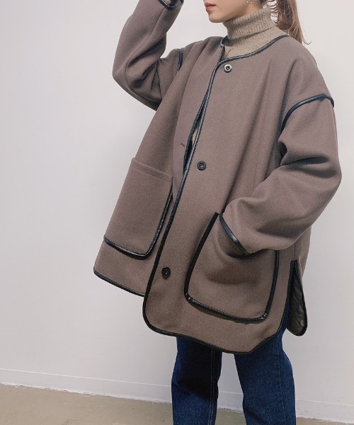 VANNIE U(ヴァニーユー)の「キルティング付き|ノーカラーパイピングショートコート(ダウンジャケット/コート・レディース・ベージュ/モカ・FREE)」の9枚目の写真