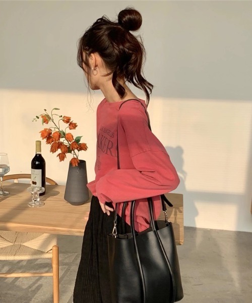 yuue' ( wear )(ユーイ)の「ポーチ付き2wayレザートートバッグ(トートバッグ・レディース・ホワイト/ブラック/ベージュ/ブラウン/ダークグリーン・FREE)」の9枚目の写真