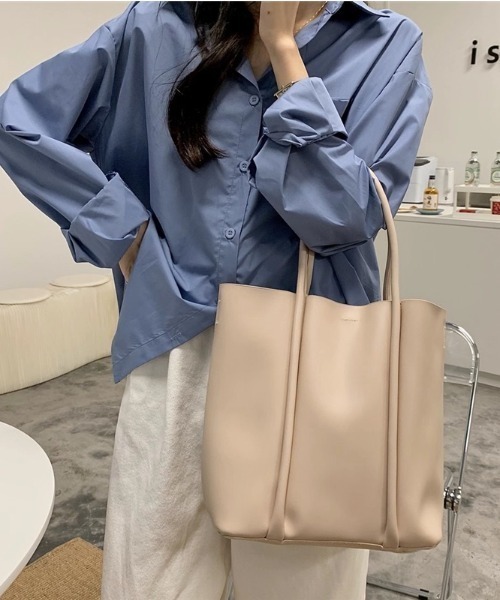 yuue' ( wear )(ユーイ)の「ポーチ付き2wayレザートートバッグ(トートバッグ・レディース・ホワイト/ブラック/ベージュ/ブラウン/ダークグリーン・FREE)」の16枚目の写真