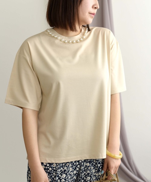 palm RICHE(ポームリシュ)の「パールネックポンチトップス(Tシャツ/カットソー・レディース・オフホワイト/ベージュ/チャコールグレー/ミント/ダークネイビー・M)」の2枚目の写真