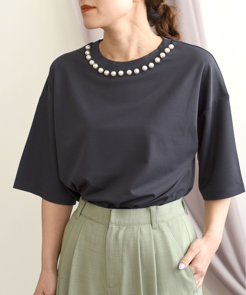 palm RICHE(ポームリシュ)の「パールネックポンチトップス(Tシャツ/カットソー・レディース・オフホワイト/ベージュ/チャコールグレー/ミント/ダークネイビー・M)」の3枚目の写真