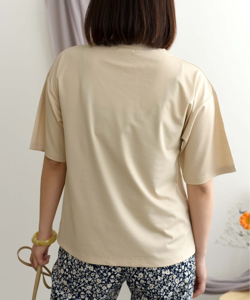 palm RICHE(ポームリシュ)の「パールネックポンチトップス(Tシャツ/カットソー・レディース・オフホワイト/ベージュ/チャコールグレー/ミント/ダークネイビー・M)」の22枚目の写真
